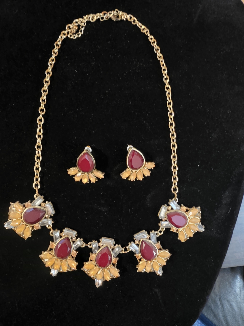 Gold-Tone Necklace and Earrings Set with Burgundy and Yellow Stones